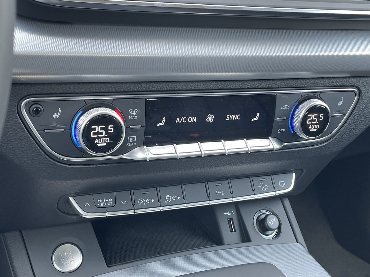 New 2023 Ibis white Audi Progressiv 45 TFSI quattro image 27