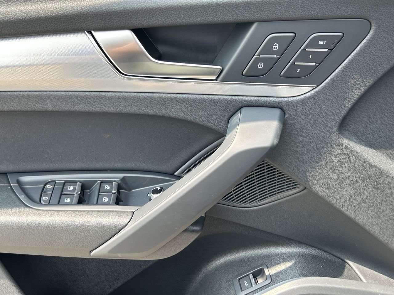 New 2023 Mythos black metallic Audi Technik 45 TFSI quattro image 21