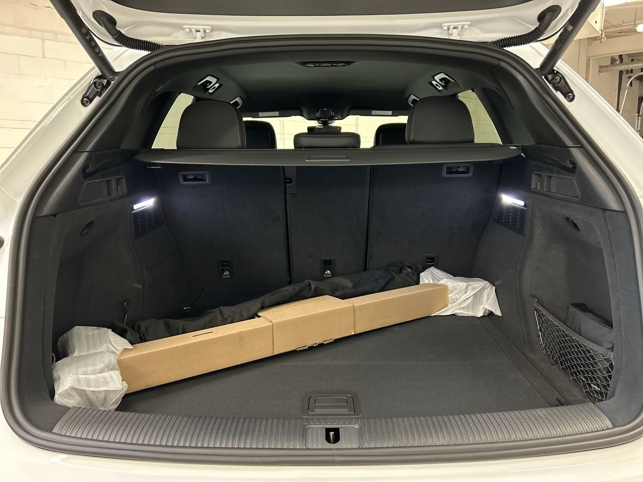 New 2023 Brilliant black Audi Komfort 45 TFSI quattro image 33