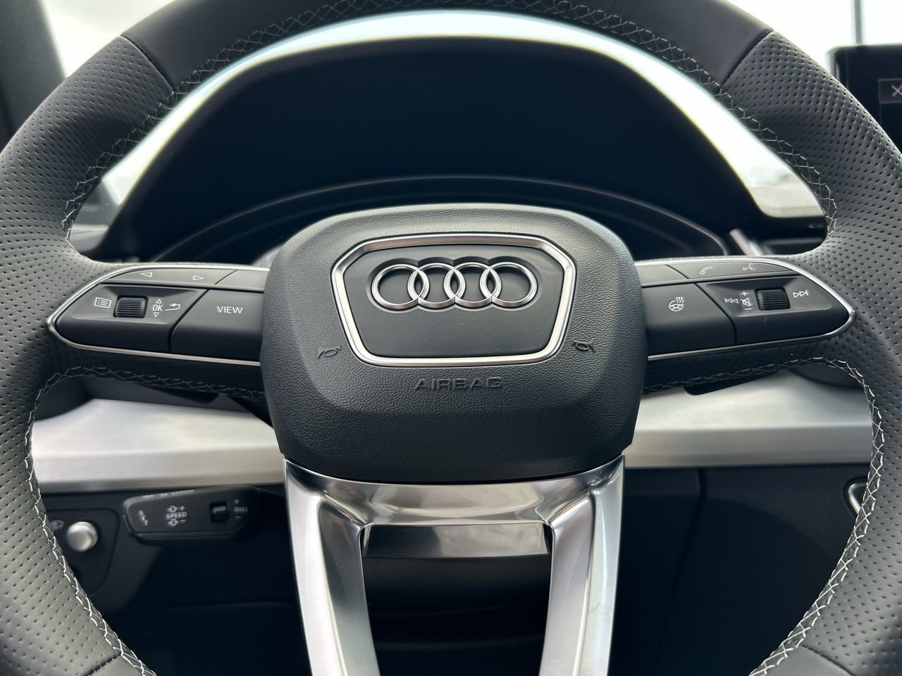 New 2023 Ibis white Audi Technik 45 TFSI quattro image 22