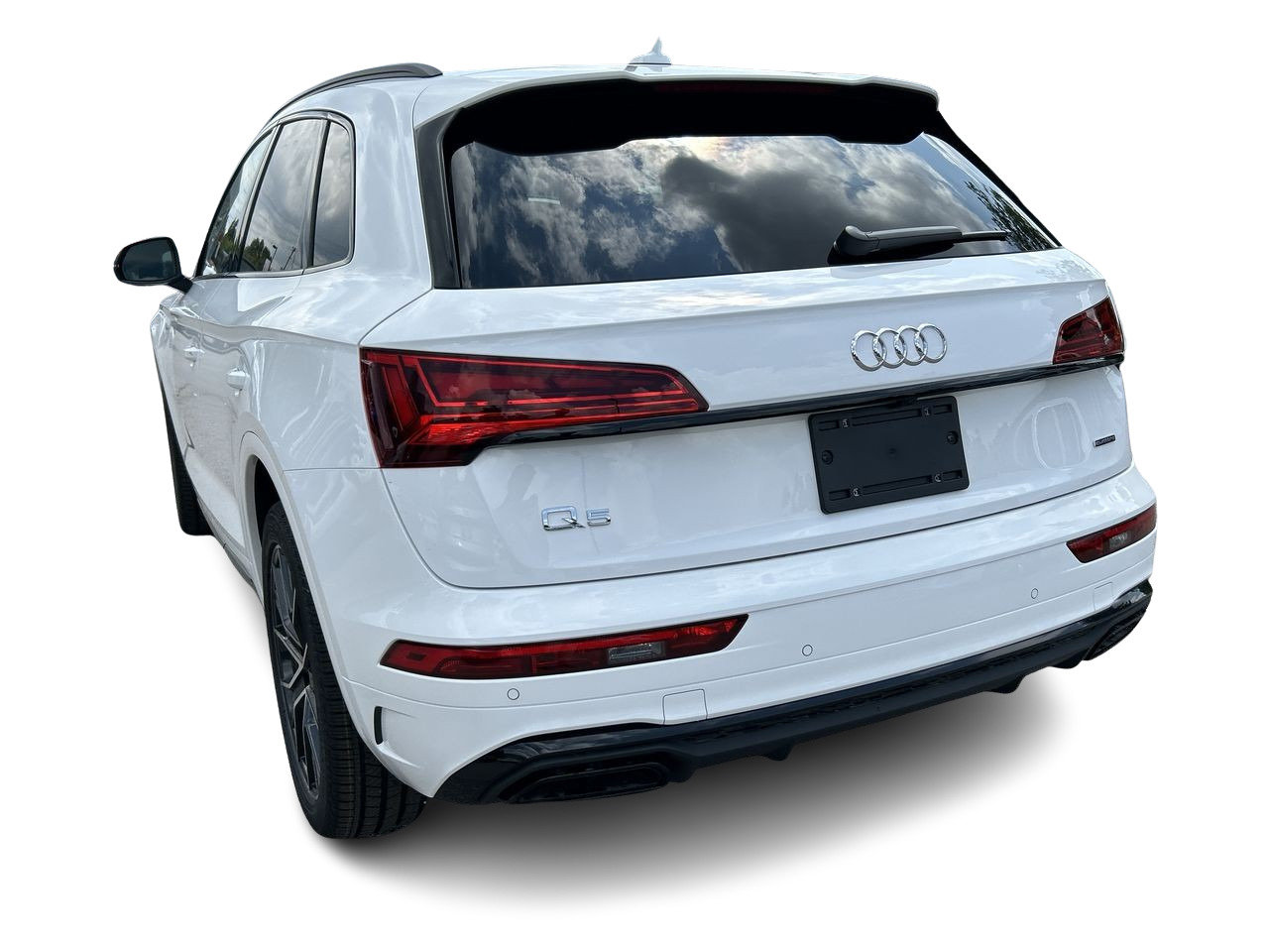 New 2023 Ibis white Audi Technik 45 TFSI quattro image 8