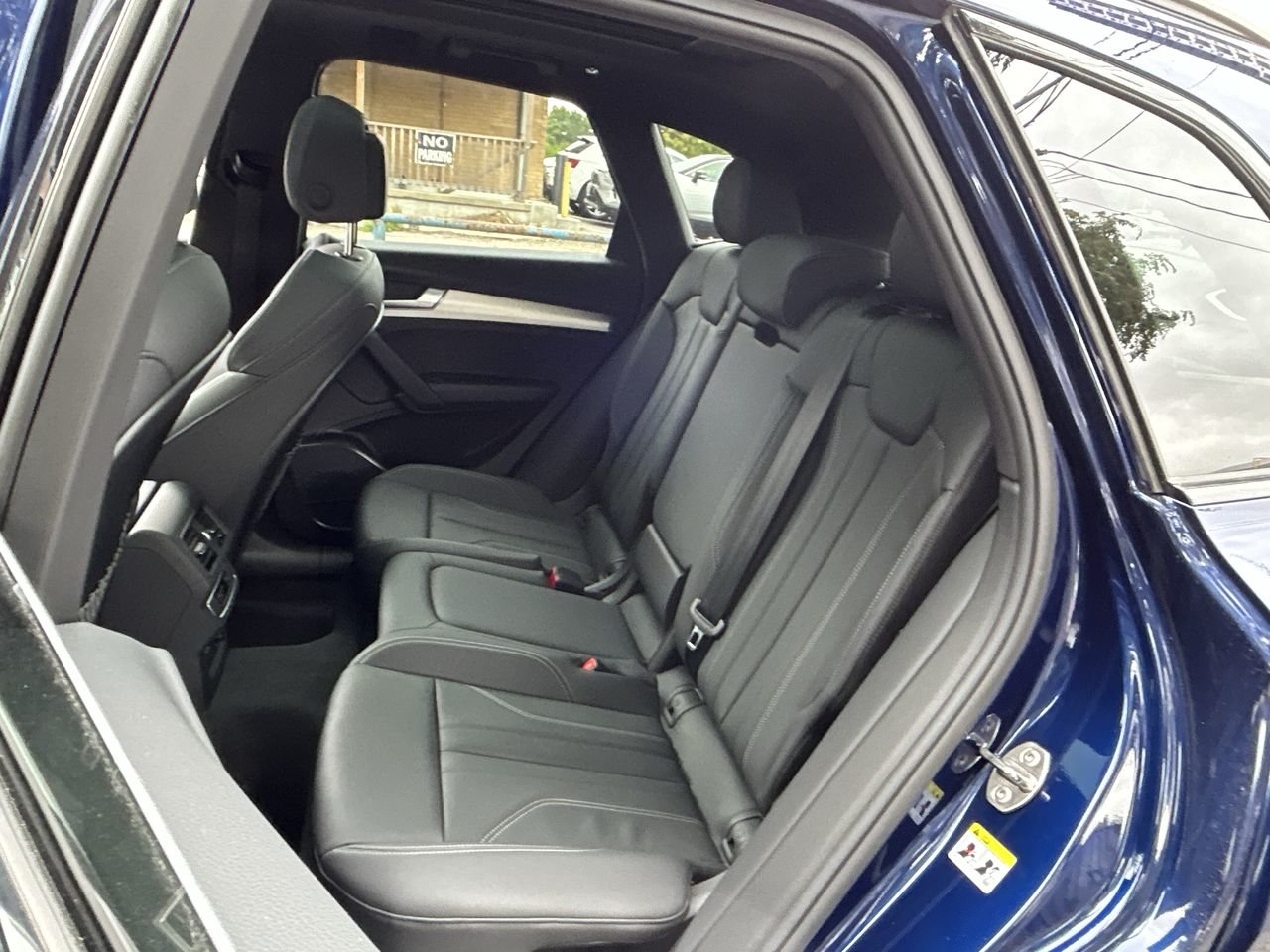 New 2023 Navarra blue metallic Audi Progressiv 45 TFSI quattro image 31