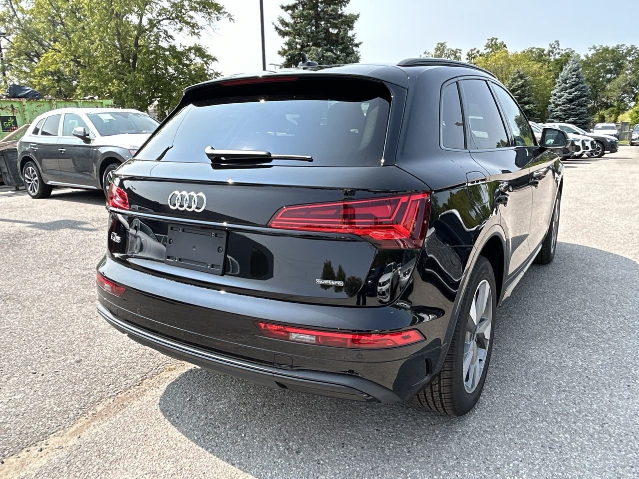 New 2023 Brilliant black Audi Komfort 40 TFSI quattro image 6