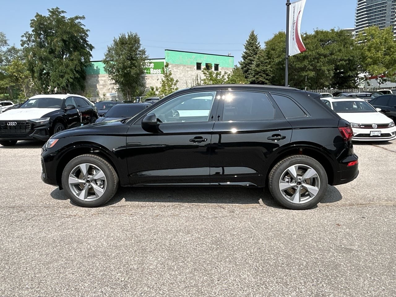 New 2023 Brilliant black Audi Komfort 40 TFSI quattro image 5