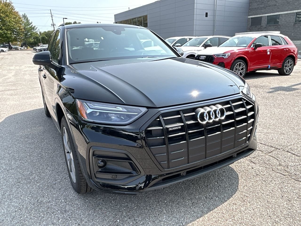 New 2023 Brilliant black Audi Komfort 40 TFSI quattro image 11