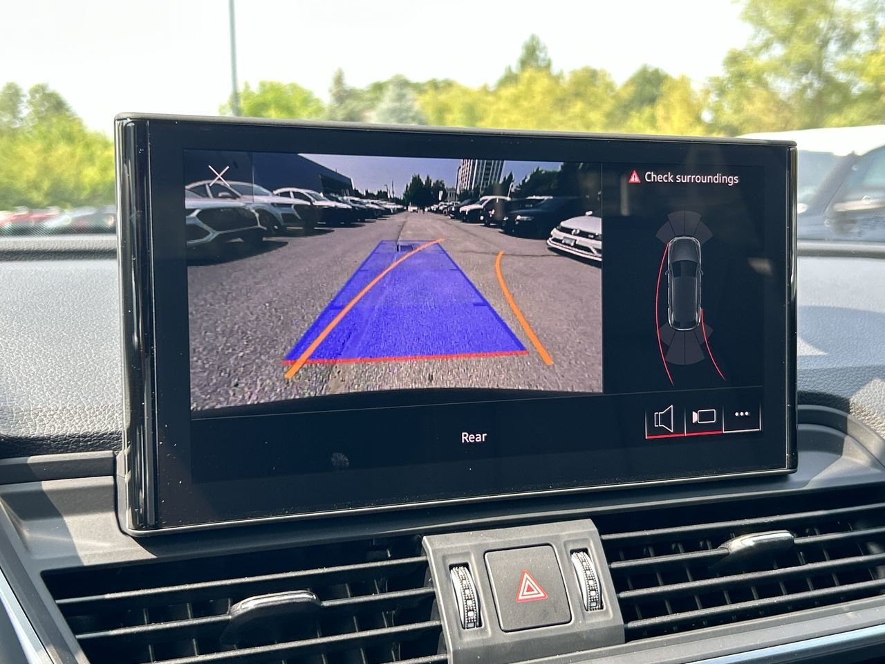 New 2023 Brilliant black Audi Komfort 40 TFSI quattro image 21