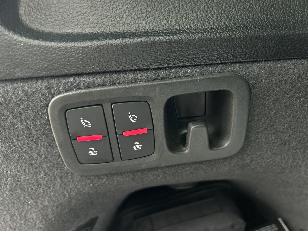Certified Used 2019 Navarra Blue Audi TECHNIK image 32
