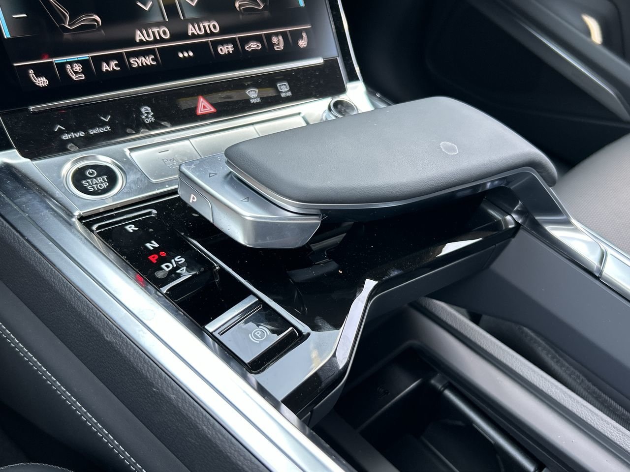 New 2024 Plasma Blue metallic / Pearl effect Audi Quattro image 26