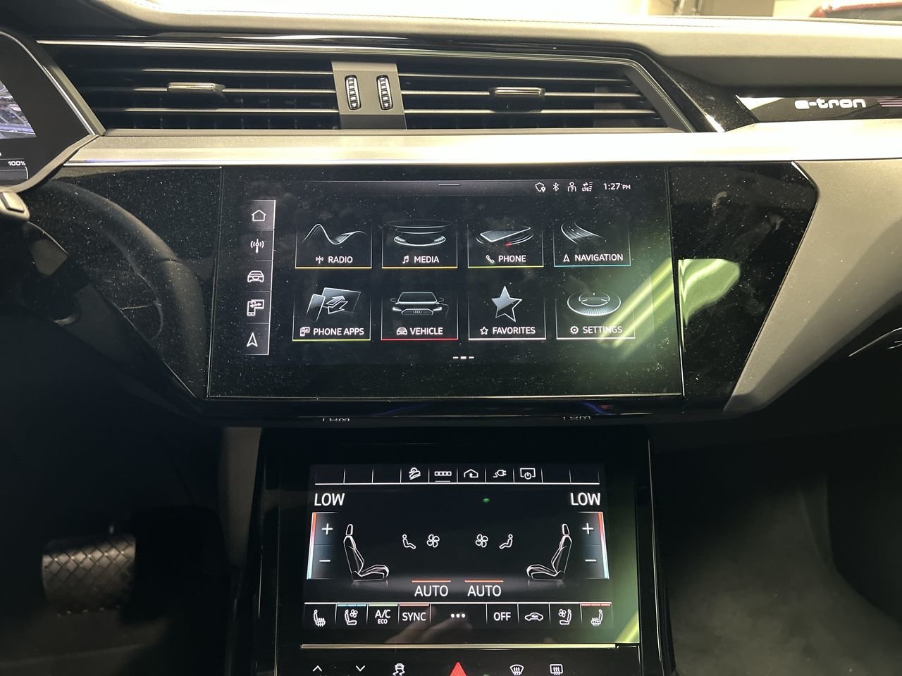 New 2024 Mythos Black metallic / Pearl effect Audi Quattro image 30