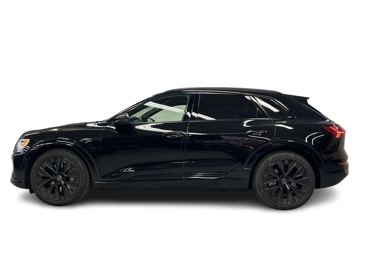New 2024 Mythos Black metallic / Pearl effect Audi Quattro image 4
