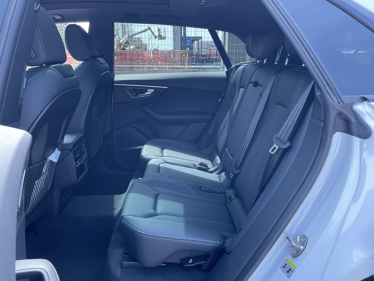 New 2023 Glacier White metallic Audi Progressiv image 31