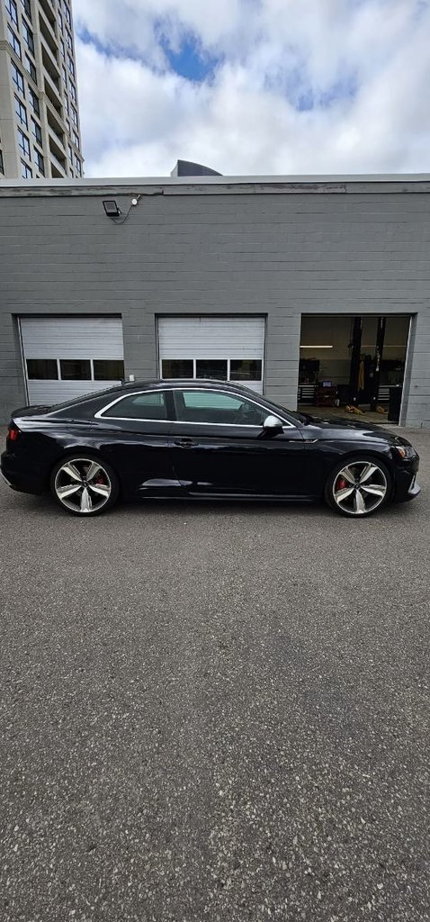 Used 2019 Black Audi QUATTRO image 2