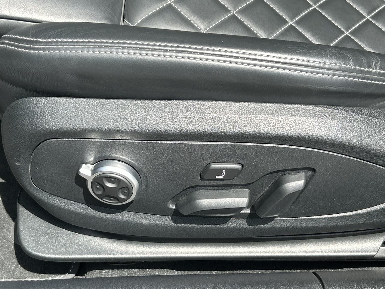 Certified Used 2020 Quantum Grey Audi TECHNIK image 20