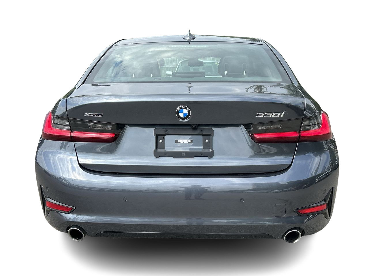 Used 2022 Mineral Grey Met BMW XDrive image 8
