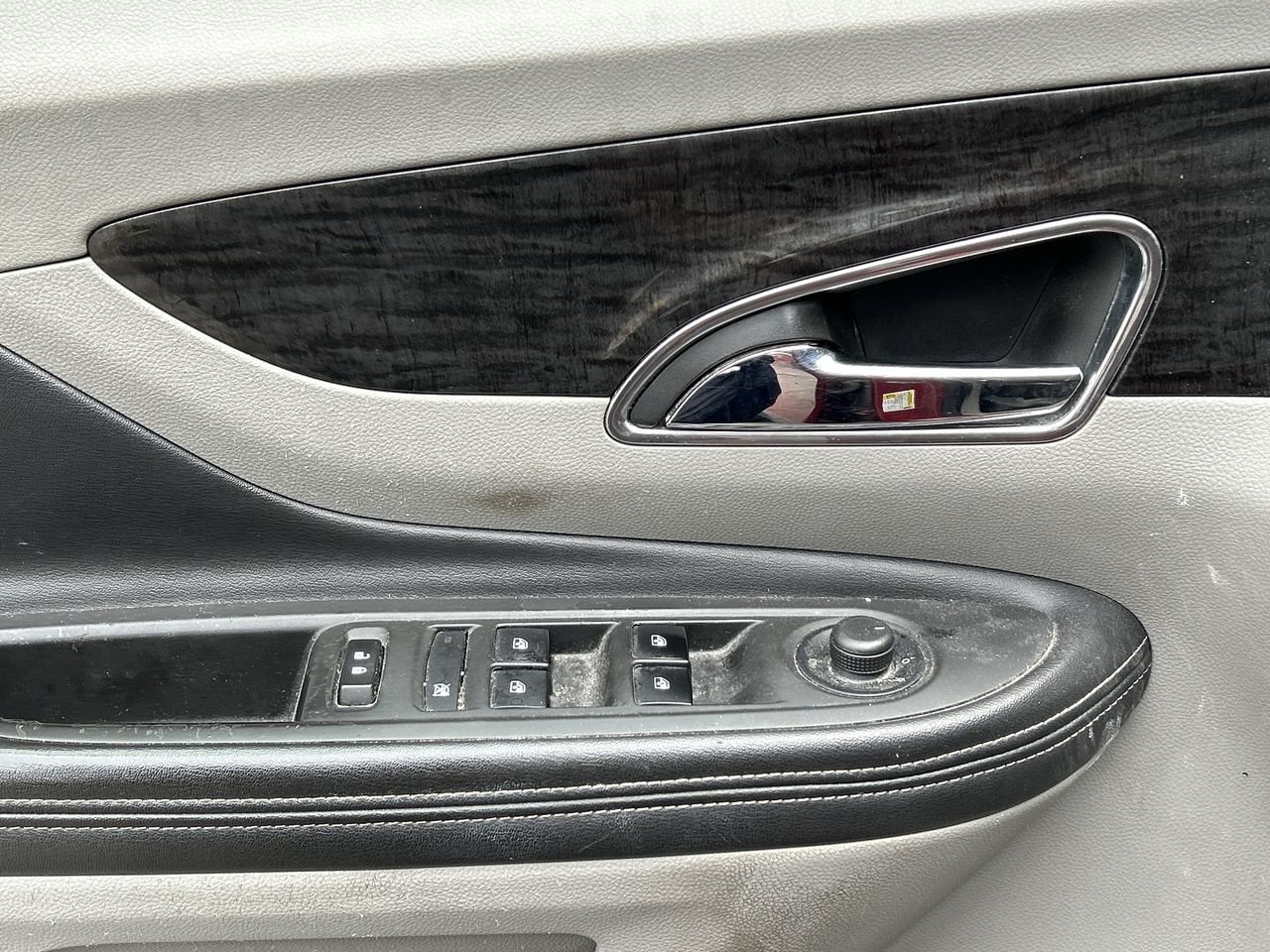 Used 2013 Red Buick PREMIUM image 21