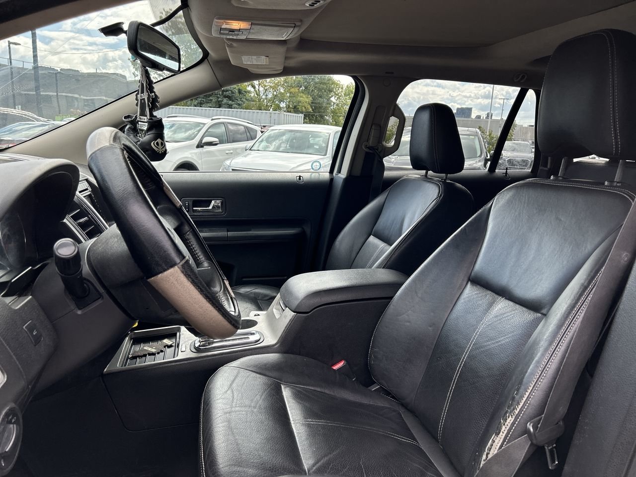 Used 2008 White Ford Limited 4D Utility AWD image 19