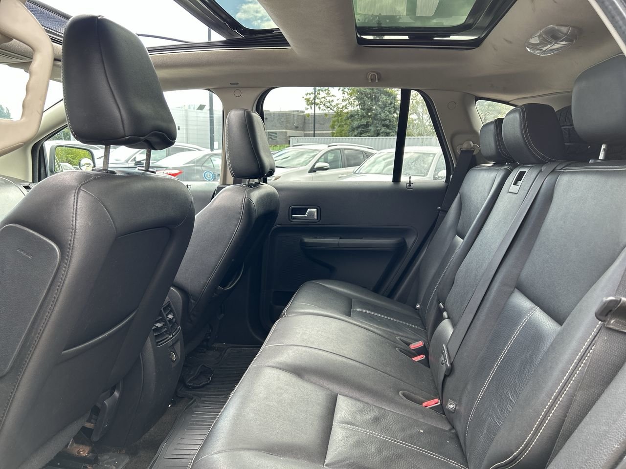 Used 2008 White Ford Limited 4D Utility AWD image 31