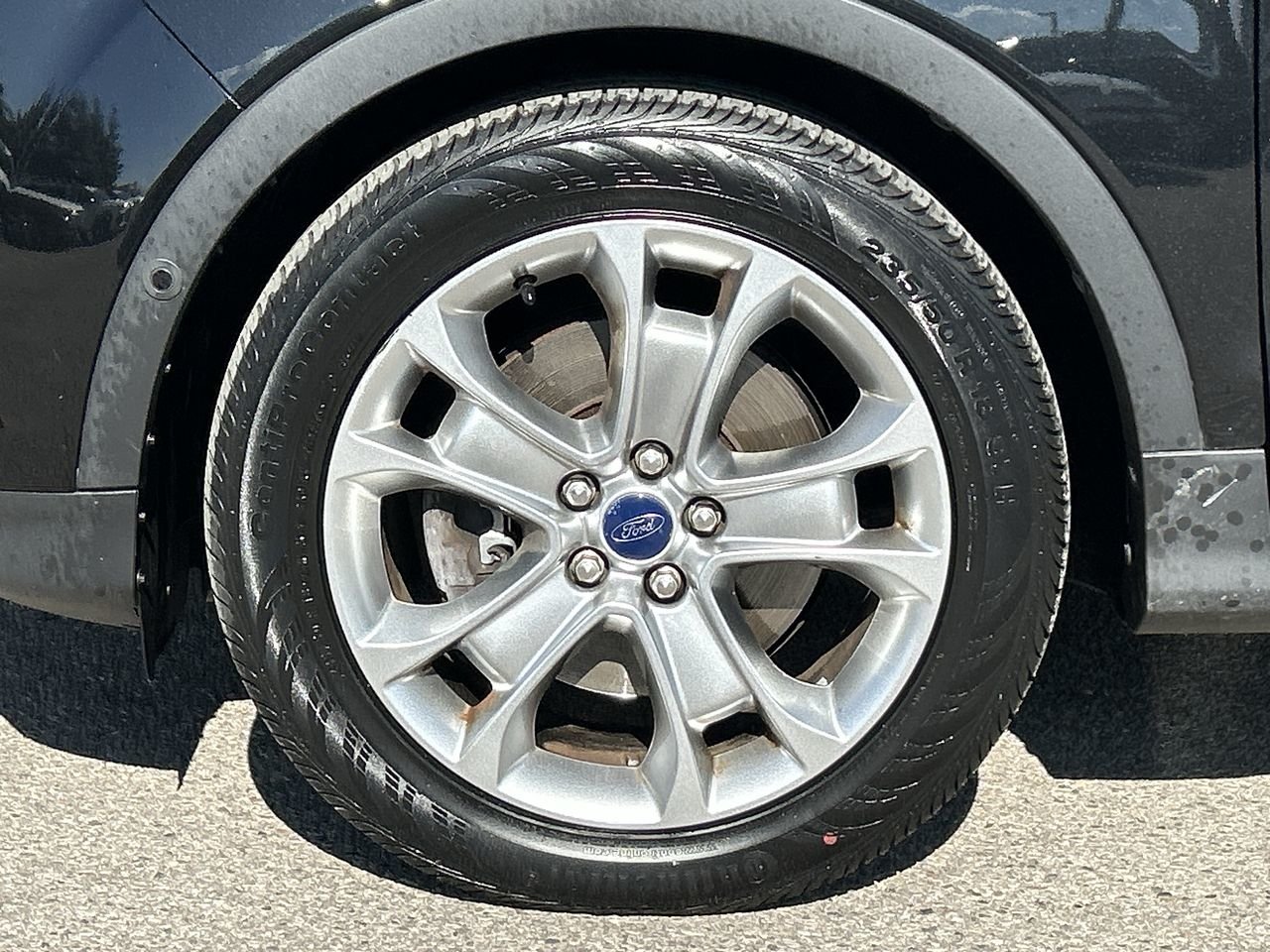 Used 2014 Black Ford Titanium - FWD image 18