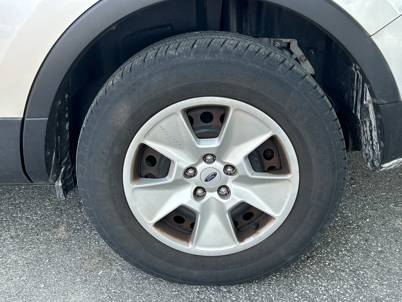 Used 2013 grey Ford EcoBoost image 18