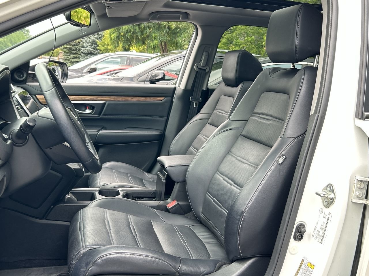 Used 2017 White Diamond Pearl Honda Touring image 19