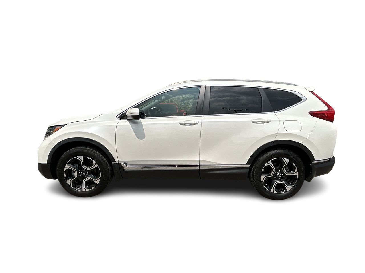 Used 2017 White Diamond Pearl Honda Touring image 5