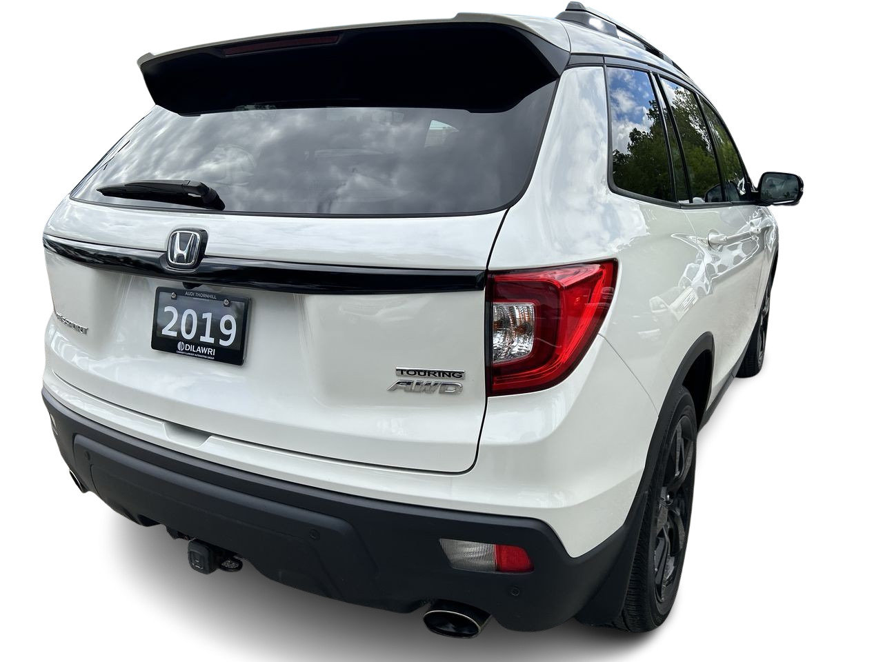 Used 2019 White Honda Touring image 9