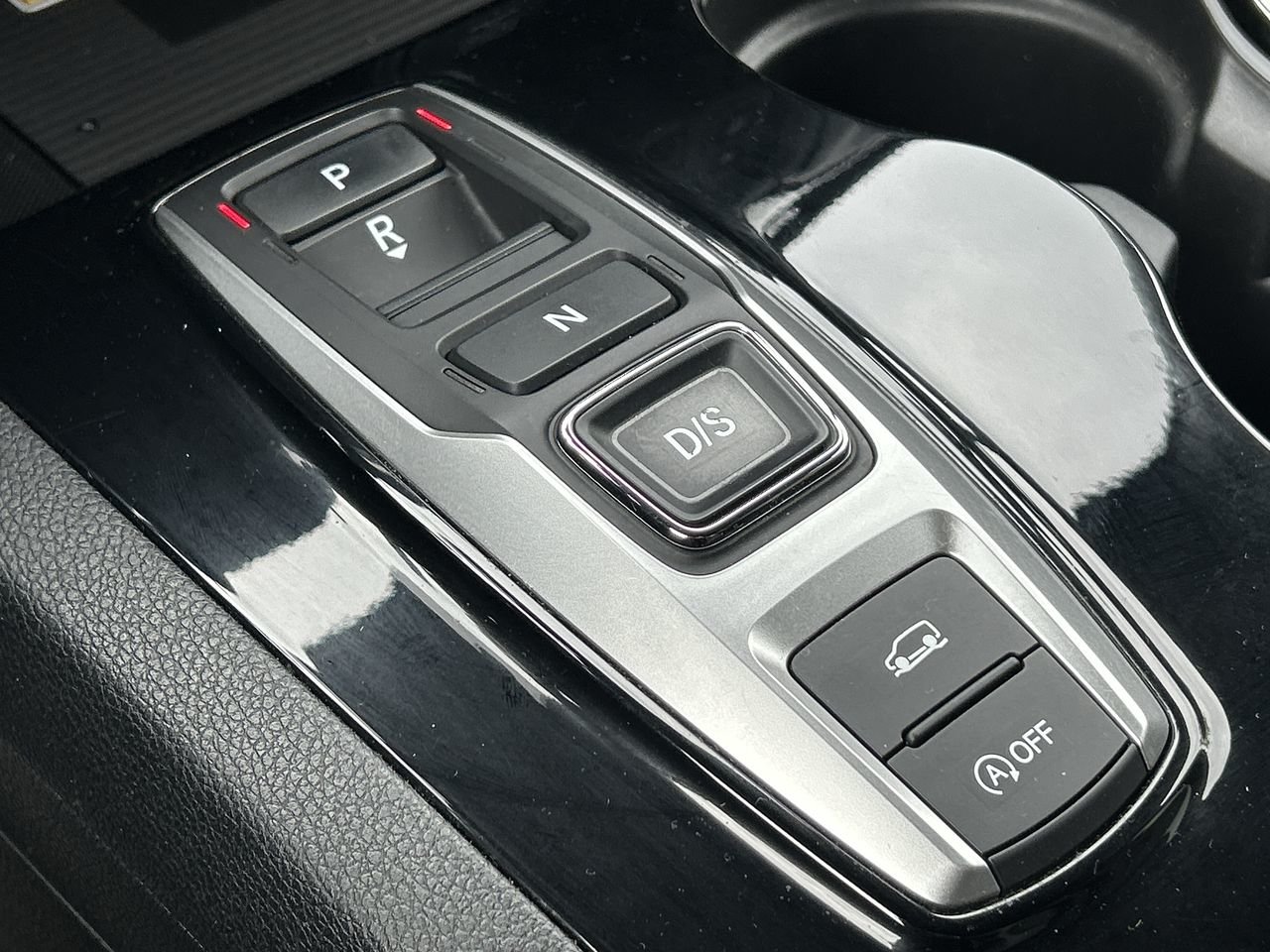 Used 2019 White Honda Touring image 28