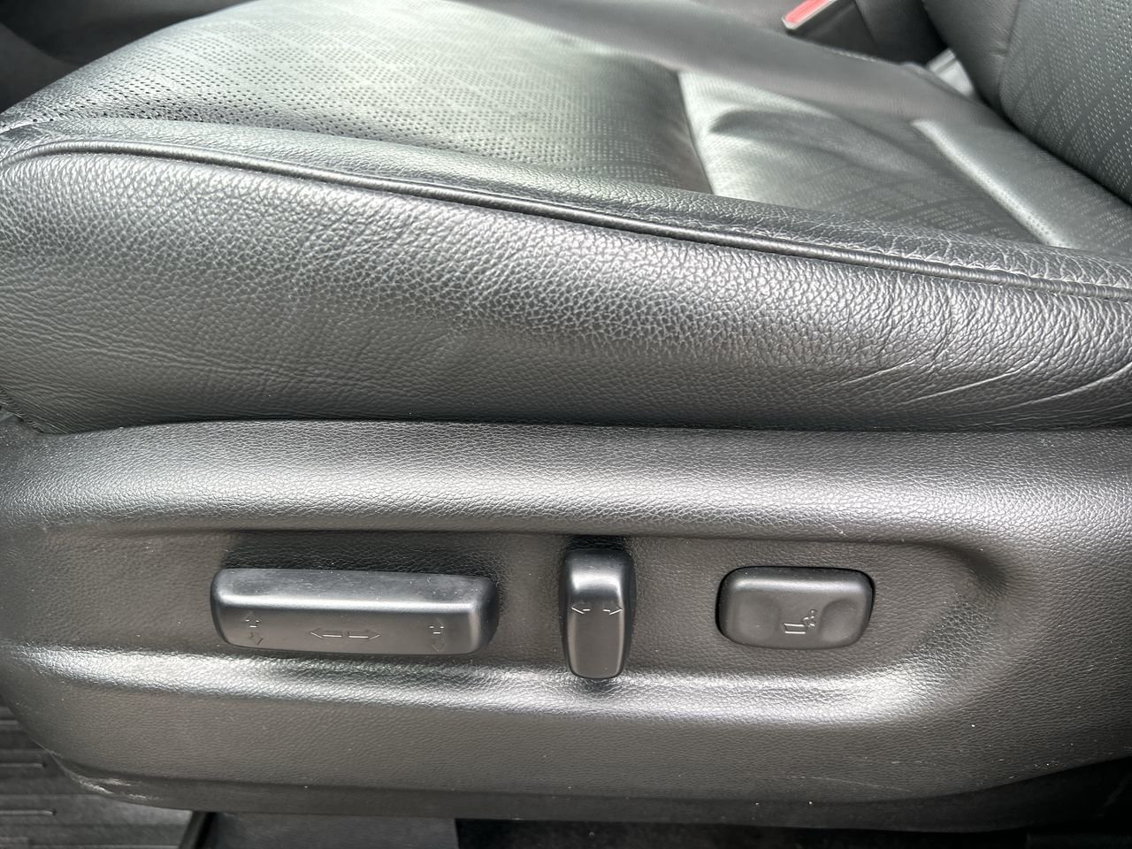 Used 2019 White Honda Touring image 20