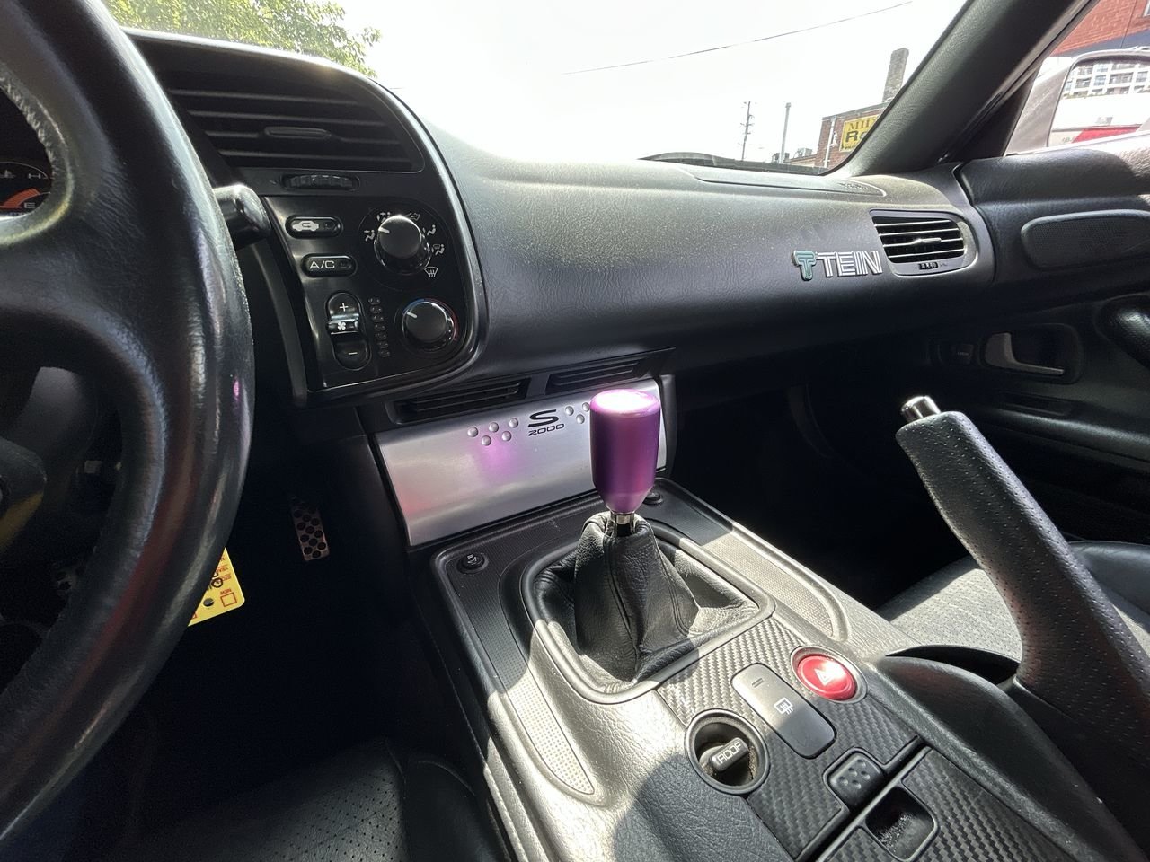 Used 2005  Honda Coupe image 27