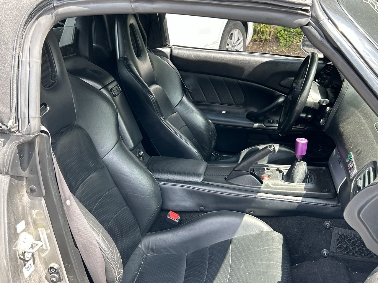 Used 2005  Honda Coupe image 29