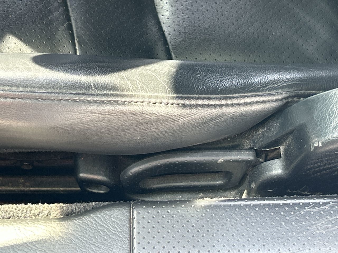 Used 2005  Honda Coupe image 20