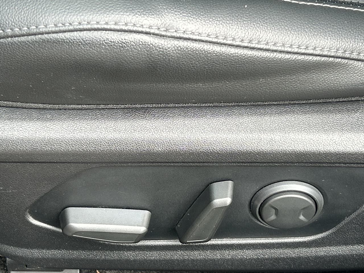 Used 2021 Grey Hyundai ULTIMATE image 19