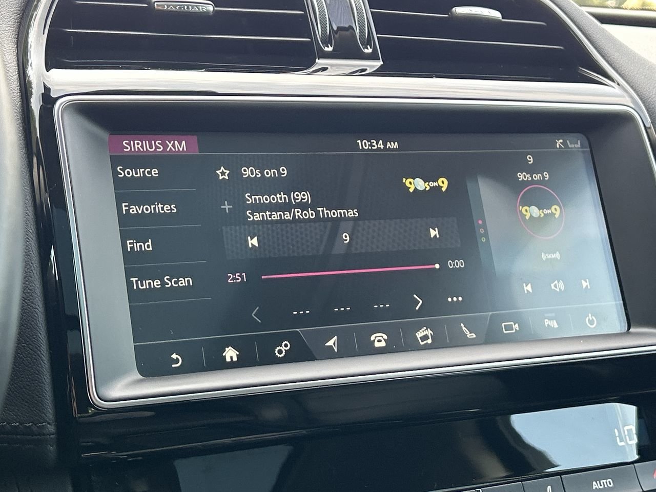 Used 2020 Black Jaguar 25t PRESTIGE image 24