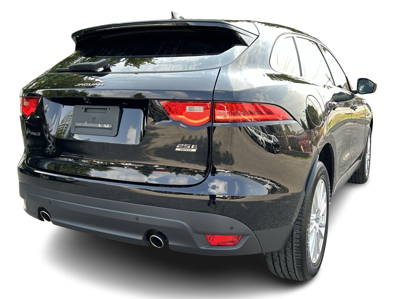 Used 2020 Black Jaguar 25t PRESTIGE image 9