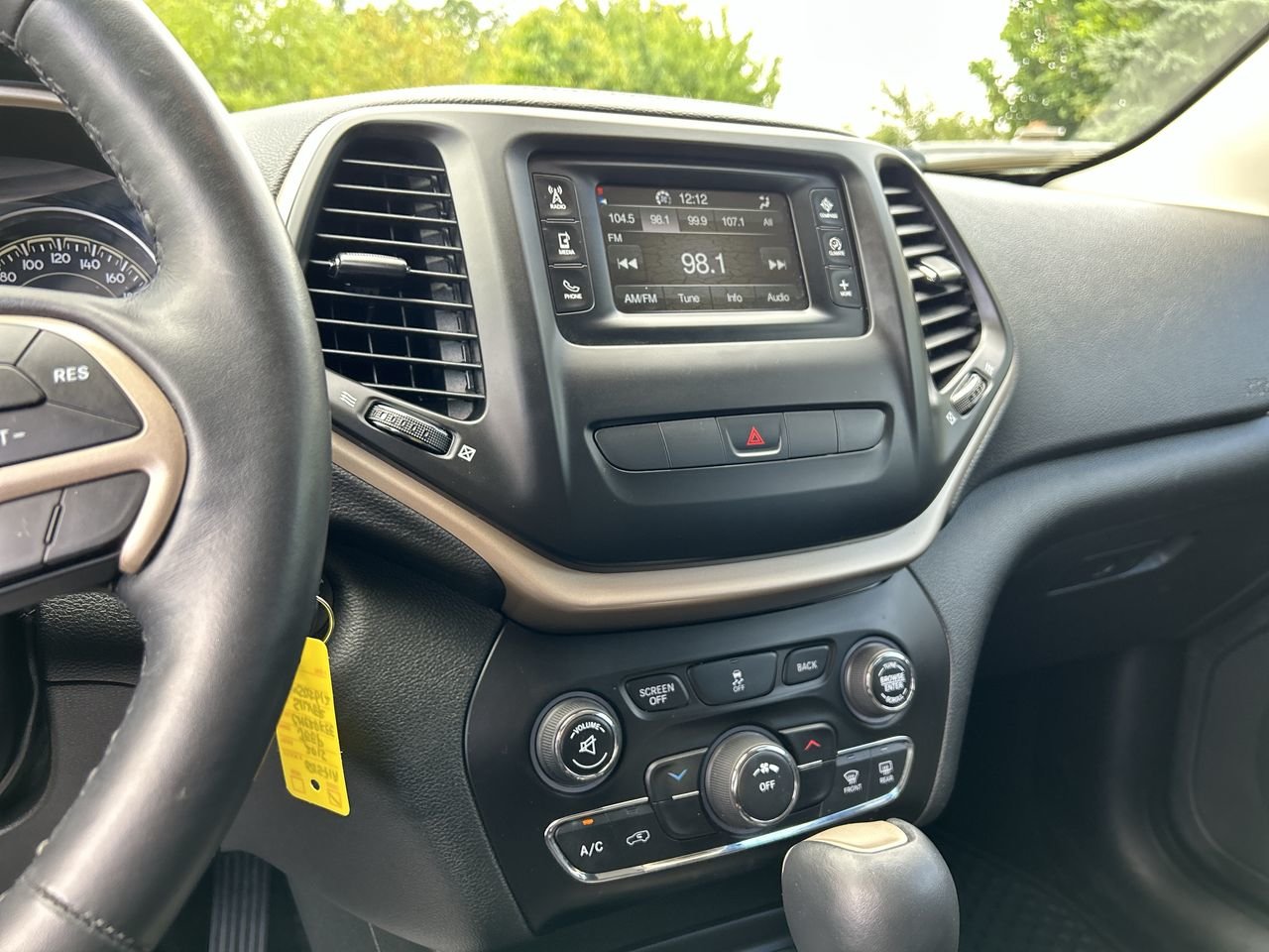 Used 2015 Silver Jeep 4x4 Sport image 29