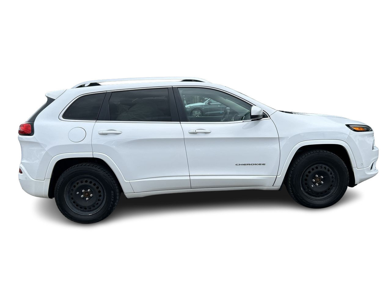 Used 2017 white Jeep 4x4 OVERLAND image 13