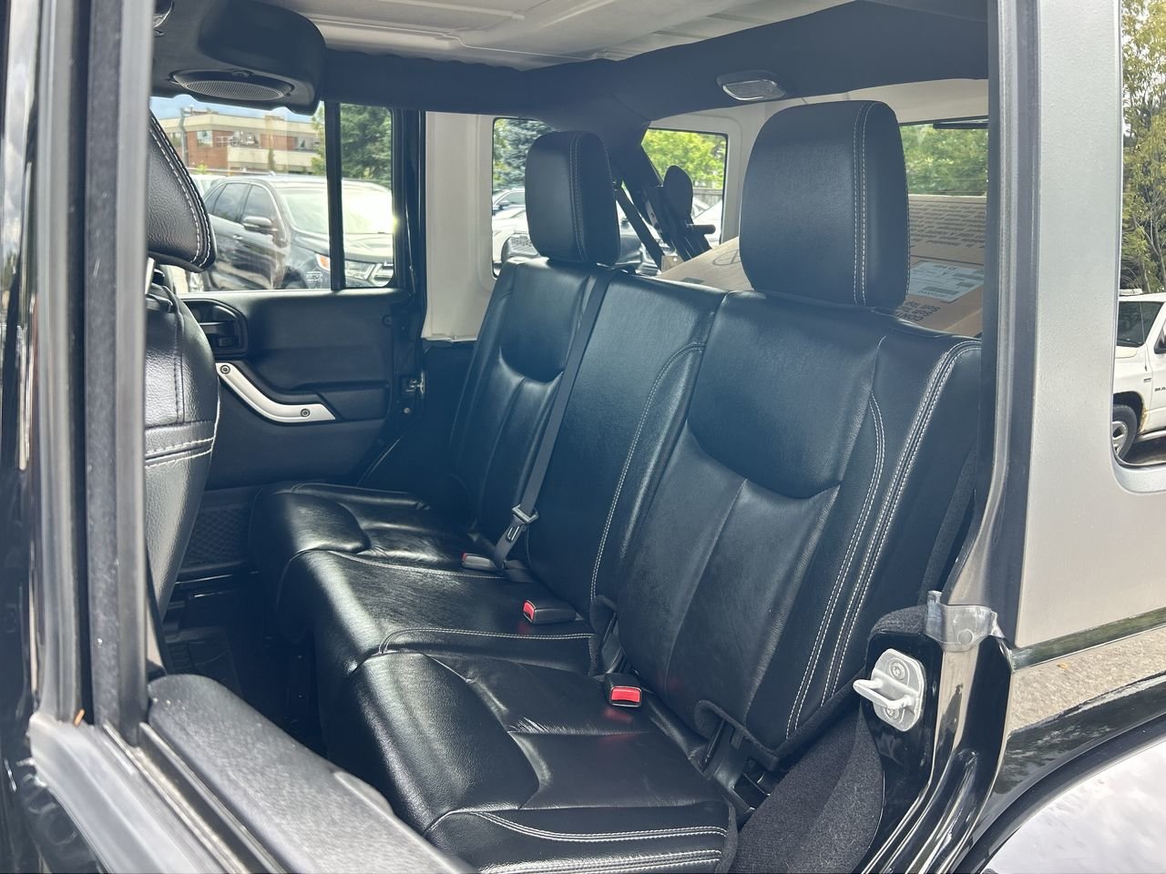 Used 2013 Black Jeep Sahara 4D Utility 4WD image 28