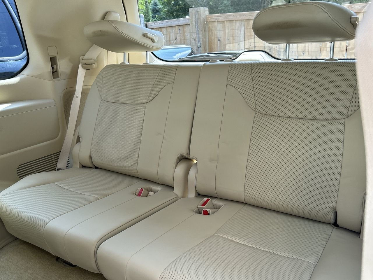 Used 2016 Satin Cashmere Met Lexus 570 image 32