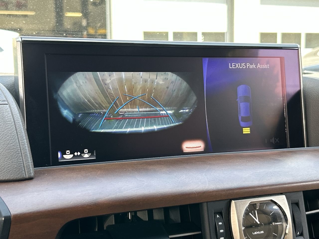 Used 2016 Satin Cashmere Met Lexus 570 image 25