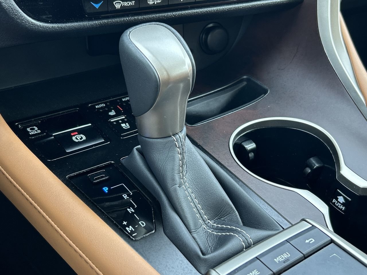 Used 2022 White Lexus 350 image 27