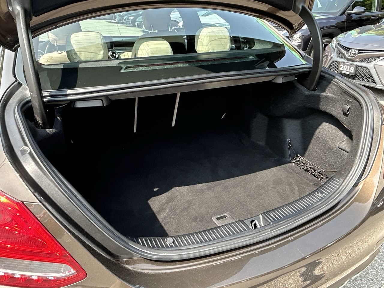 Used 2015 Brown Mercedes-Benz 4MATIC image 32