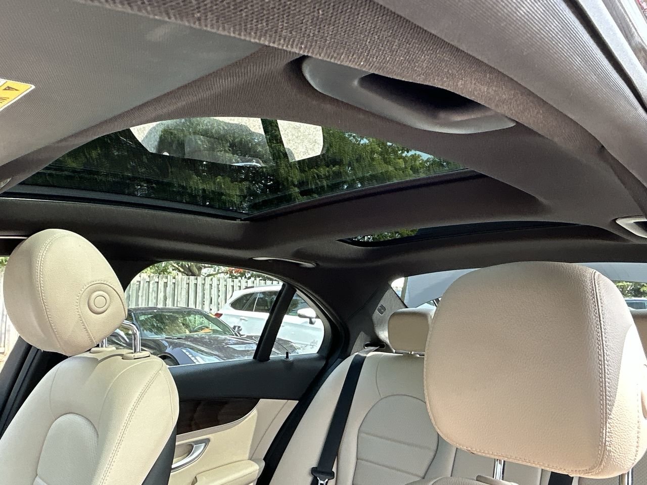 Used 2015 Brown Mercedes-Benz 4MATIC image 30