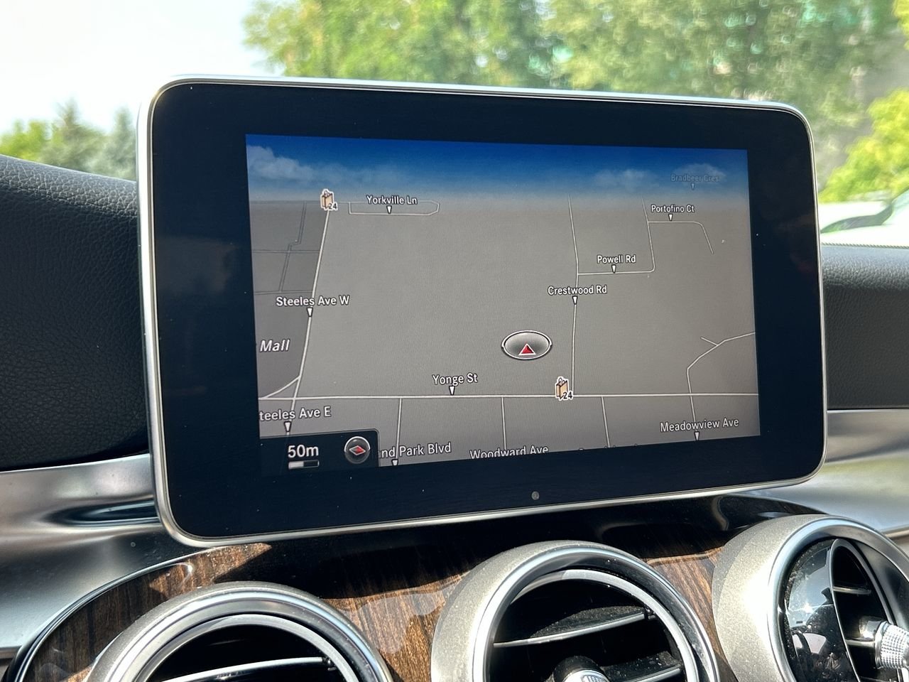 Used 2015 Brown Mercedes-Benz 4MATIC image 26