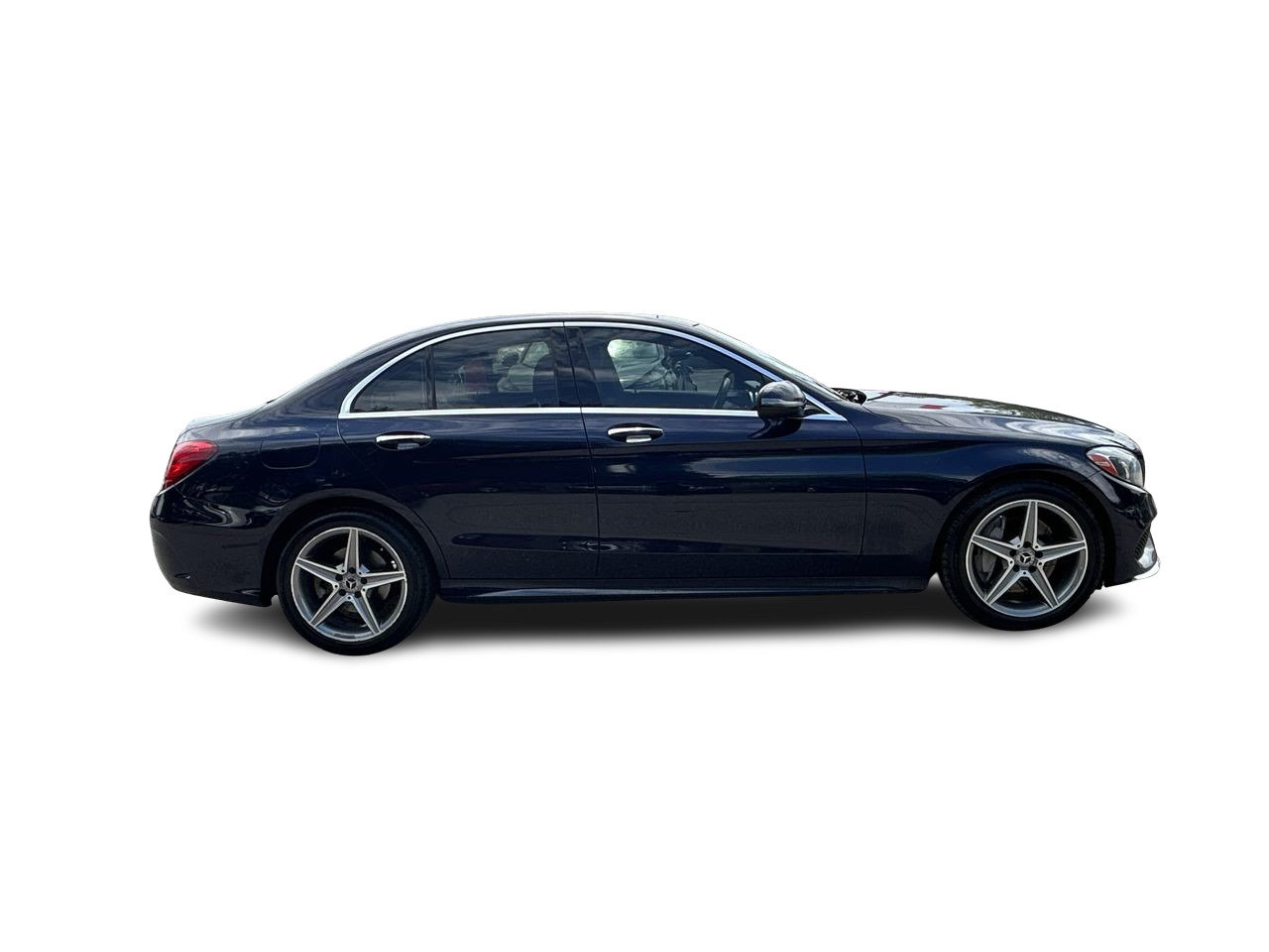 Used 2018 blue Mercedes-Benz 4MATIC image 13