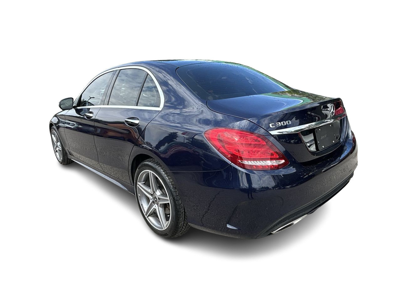 Used 2018 blue Mercedes-Benz 4MATIC image 7