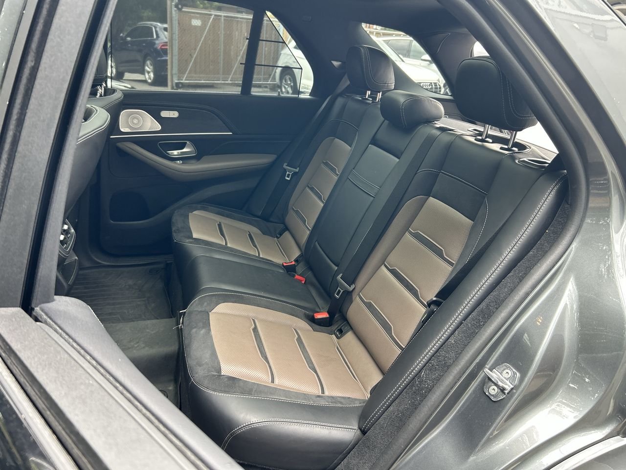 Used 2020 Selenite Grey MET Mercedes-Benz 4MATIC image 31