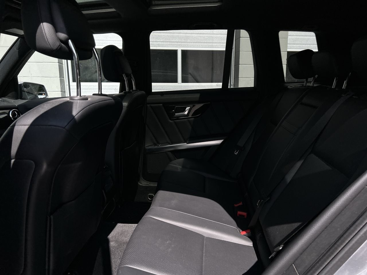 Used 2014 grey Mercedes-Benz BlueTEC image 31