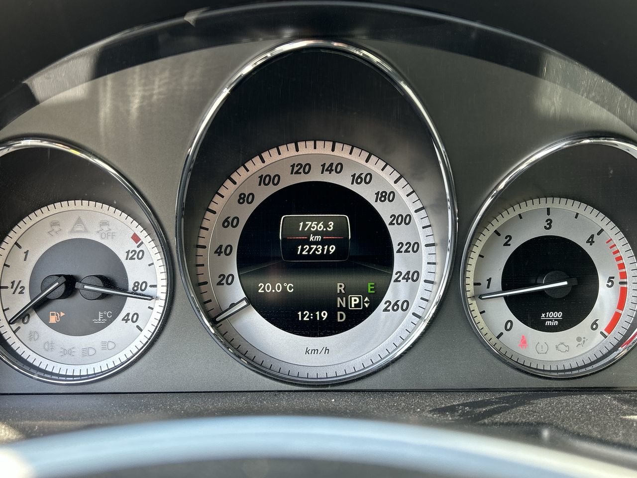Used 2014 grey Mercedes-Benz BlueTEC image 23