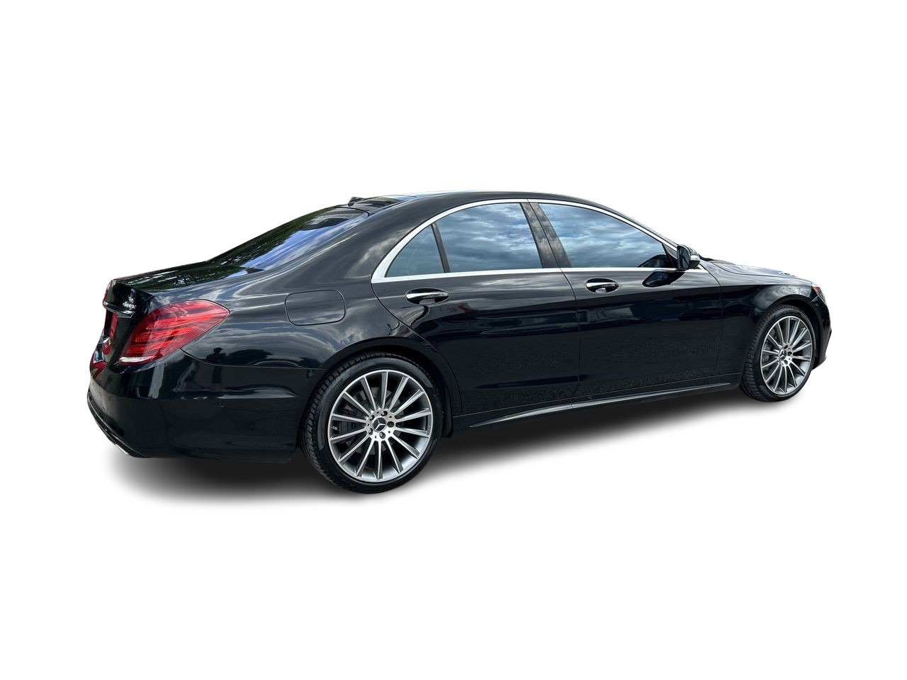 Used 2017 Black Mercedes-Benz 4MATIC image 11