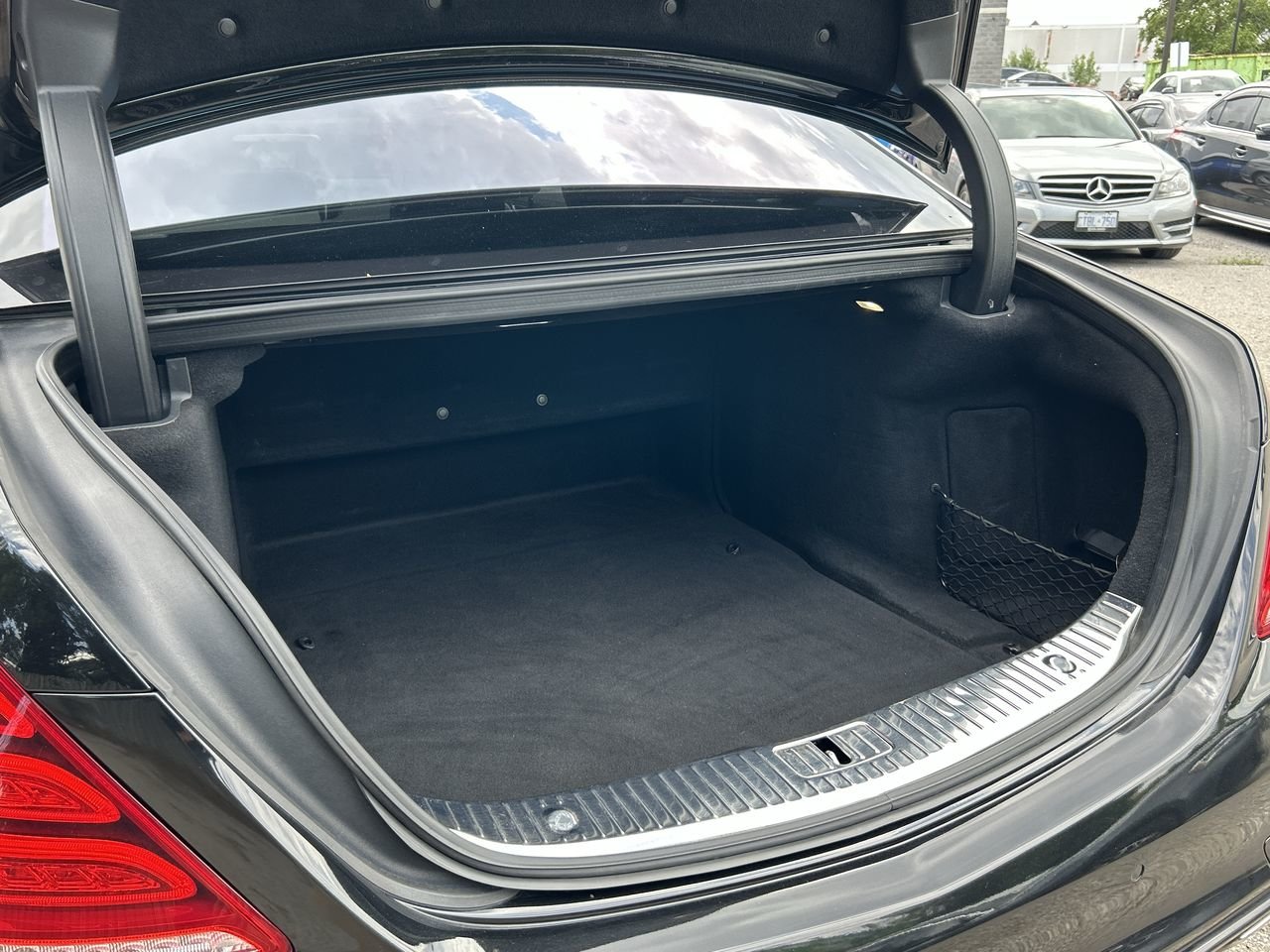 Used 2017 Black Mercedes-Benz 4MATIC image 32